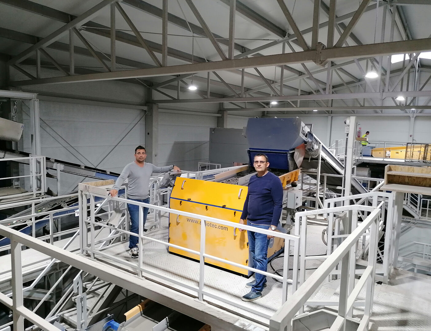 REGlass helps Hungary‘s glass recycling industry get fit for the