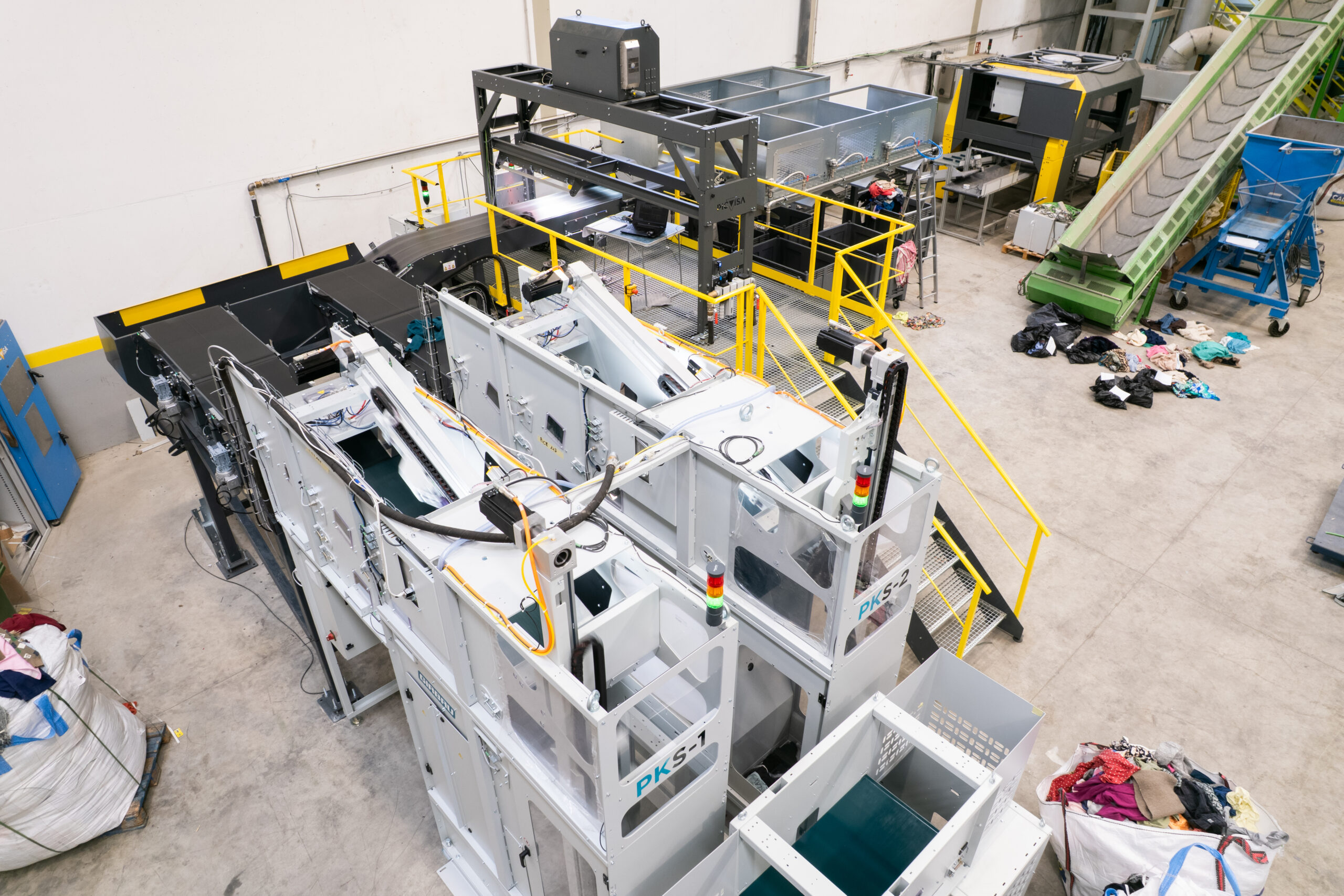 Automation for post-consumer textile sorting - RECYCLING magazine