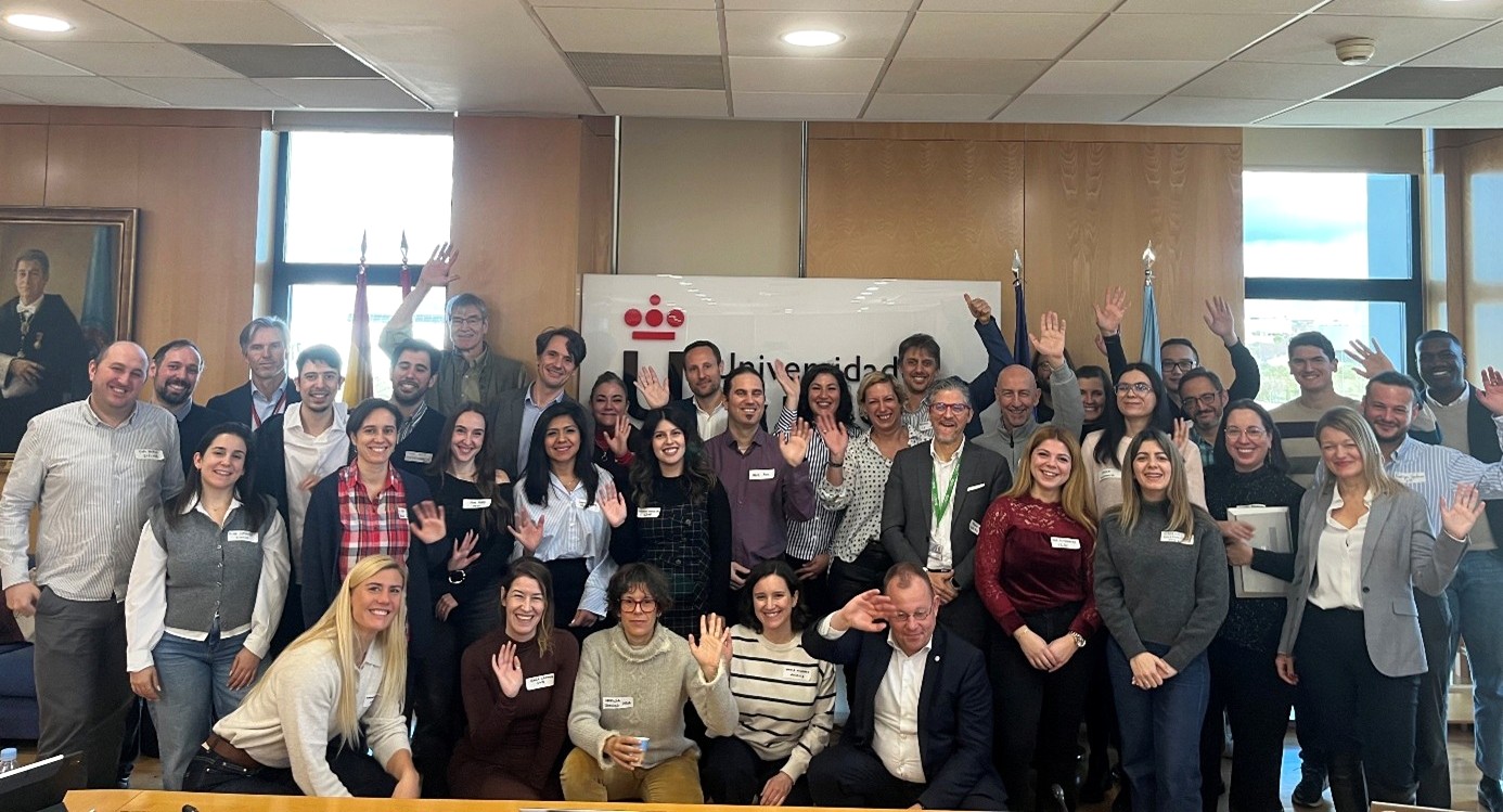 Zero-waste urban biorefineries